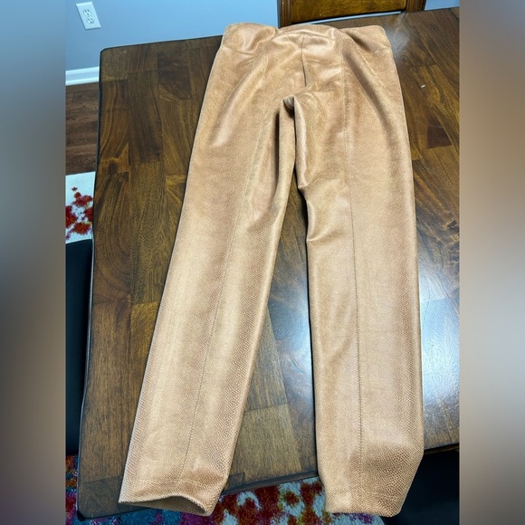 Frank Lyman Design Womens Gorgeous Pull On High Rise Pants Size 12 NWOT - Picture 2 of 6